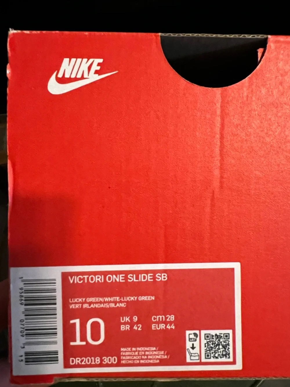 NIKE SB VICTORI ONE SLIDES LUCKY GREEN/WHITE SIZE 10